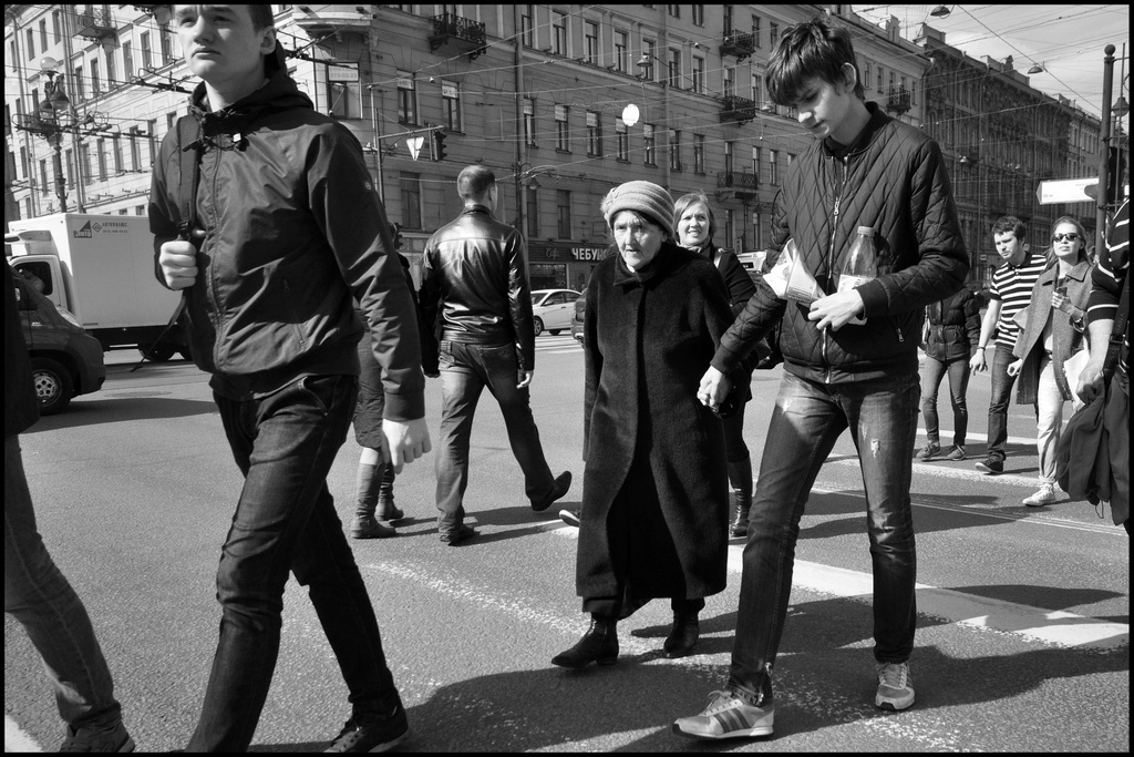 ...а ты перевёл бабушку через дорогу ?!